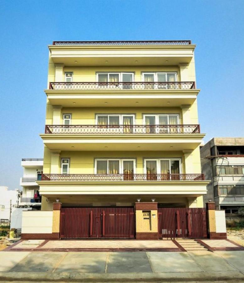 Bluo Studio2 Golf Course Road - Gym, Terrace Garden Gurgaon Luaran gambar