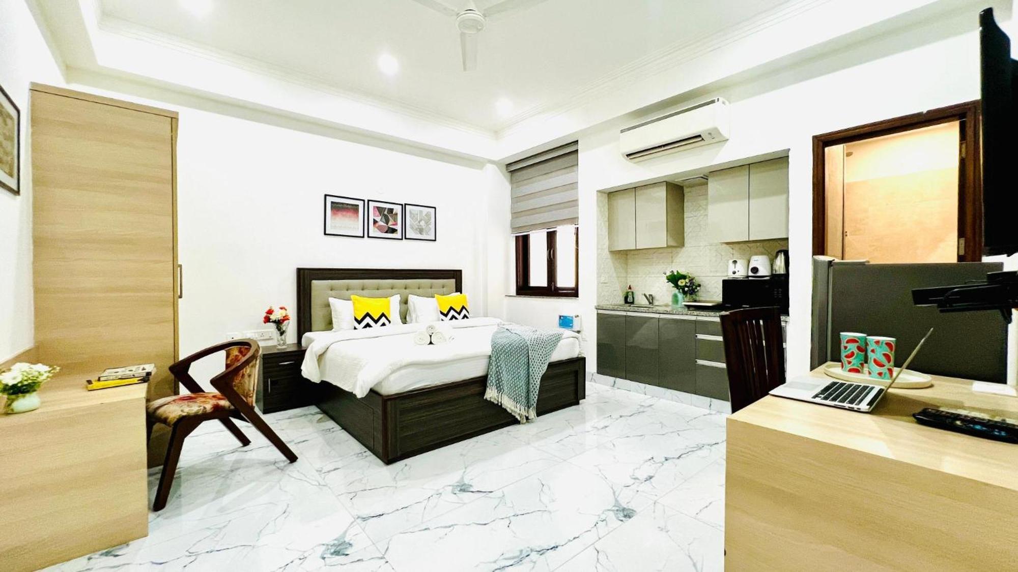 Bluo Studio2 Golf Course Road - Gym, Terrace Garden Gurgaon Luaran gambar