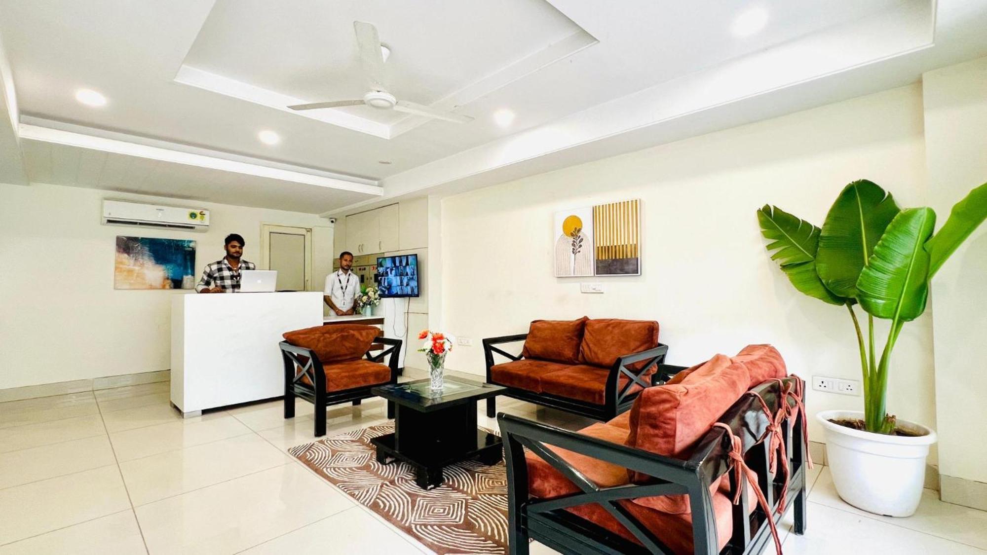 Bluo Studio2 Golf Course Road - Gym, Terrace Garden Gurgaon Luaran gambar