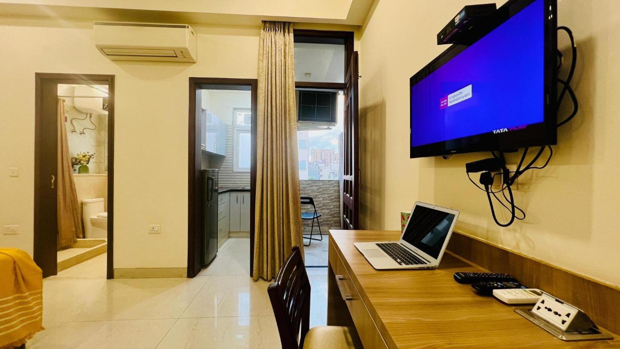 Bluo Studio2 Golf Course Road - Gym, Terrace Garden Gurgaon Luaran gambar